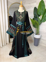 Black & Emerald Green Embroidered Luxury Thobe - Style Q154