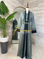 Abaya / Bisht