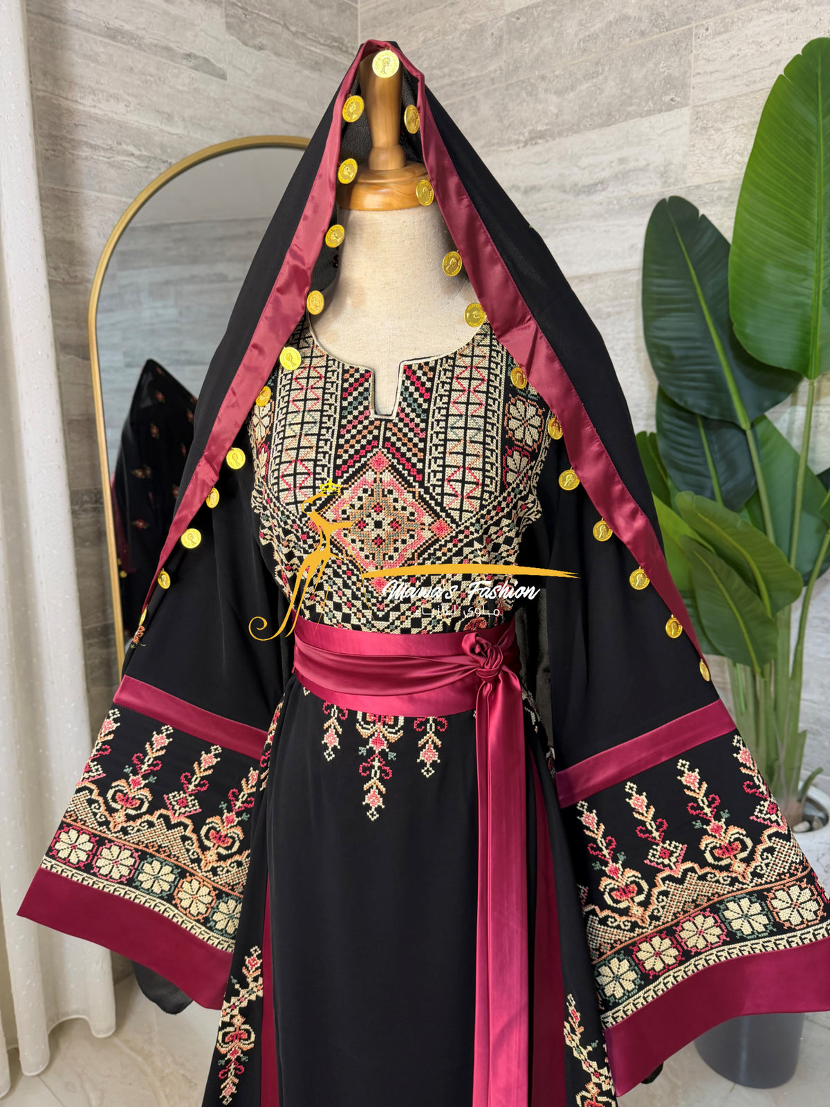 Black &Deep Burgundy Embroidered Luxury Thobe - Style Q154