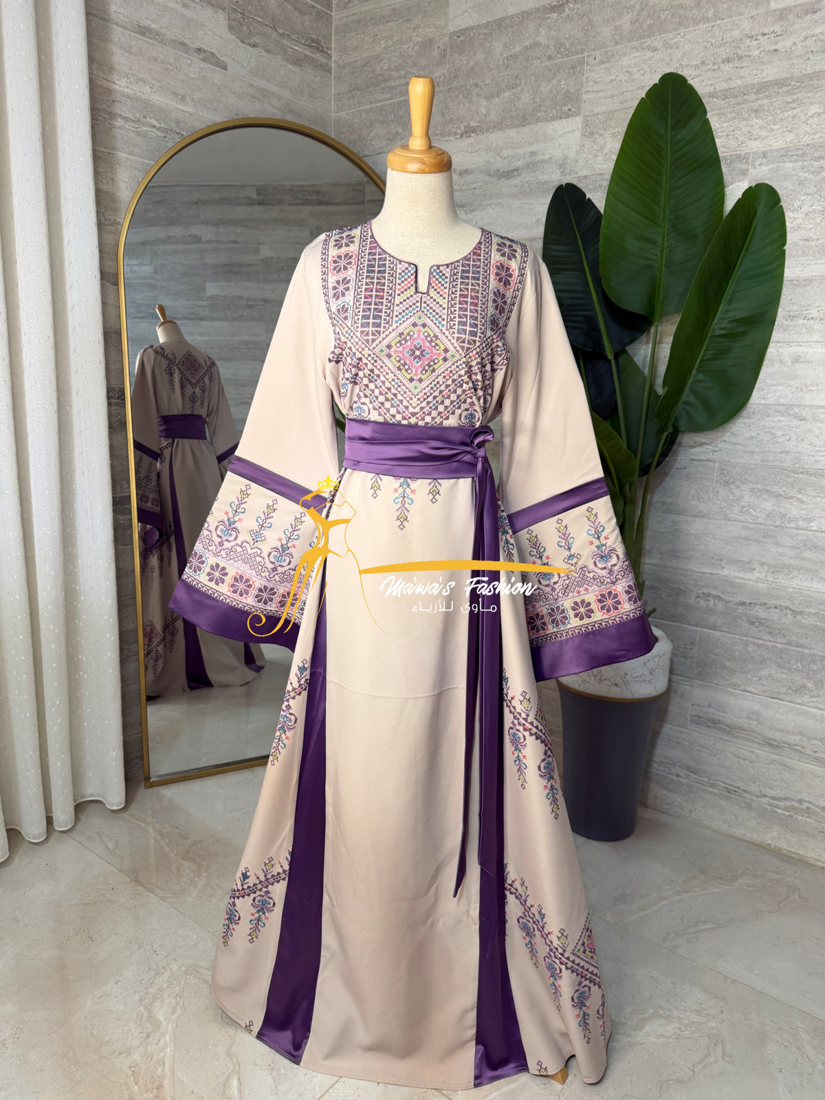 Beige &Royal Violet Embroidered Luxury Thobe - Style Q154