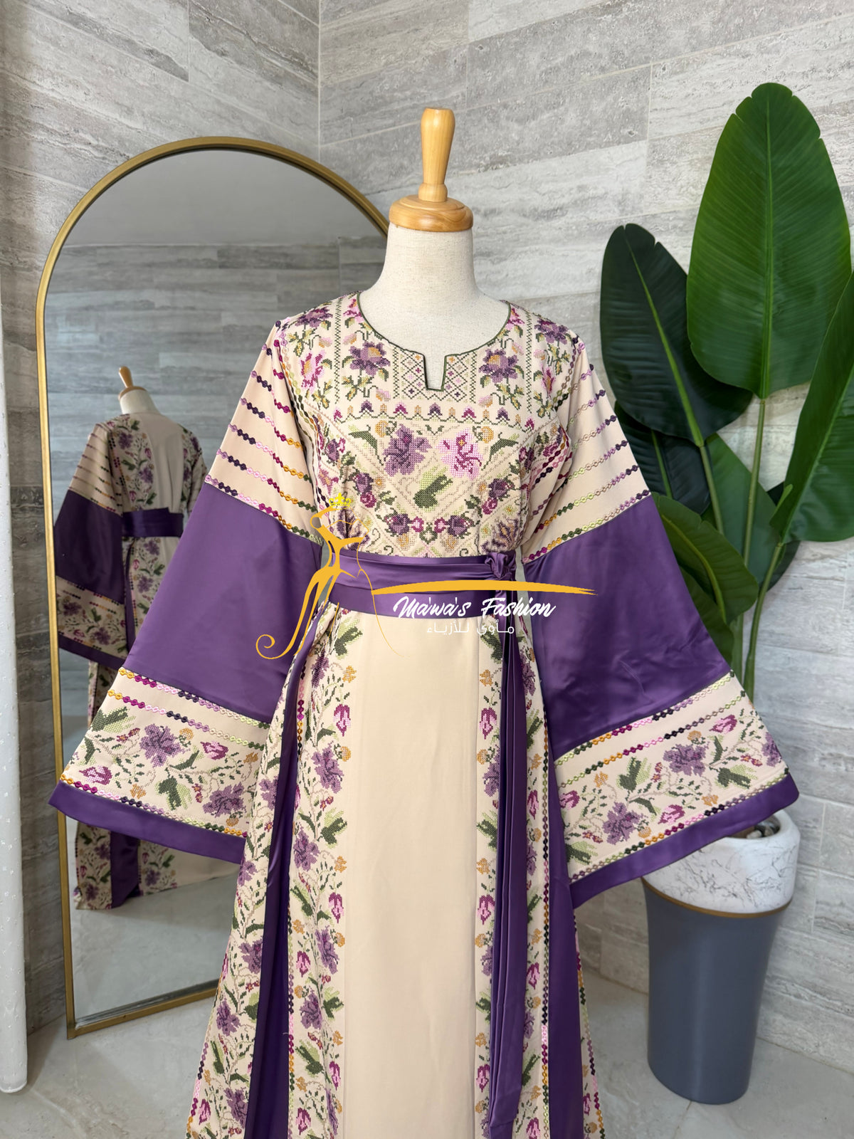 Beige & Lavender Violet Thobe - Style Q126