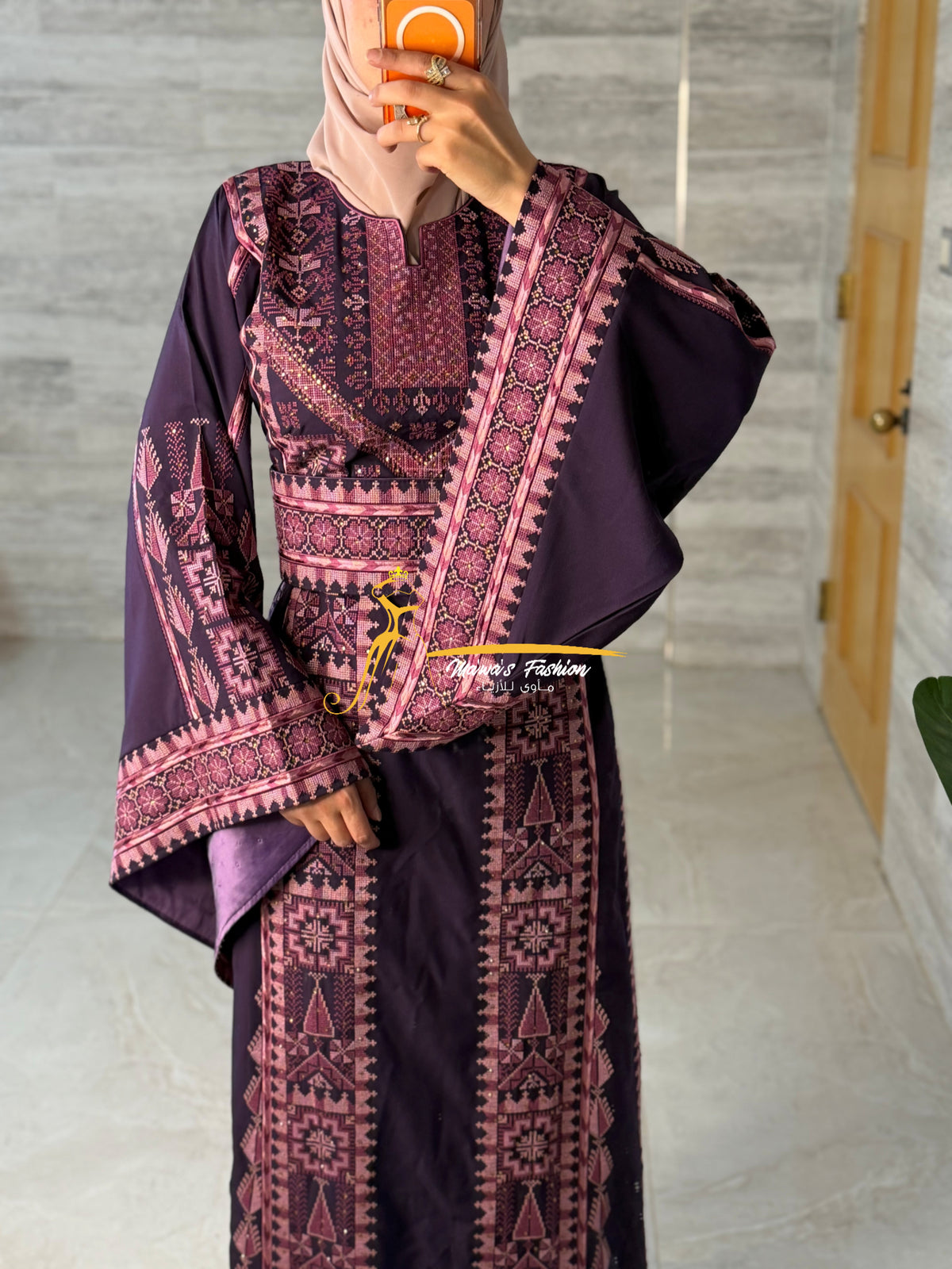 Royal Embroidered Thobe –Deep Plum & Dusty Pink Style G008C