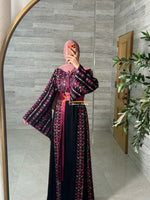 LuxuryBlack Embroidered Thobe with Hand-Crocheted Trim - Style MZ126E