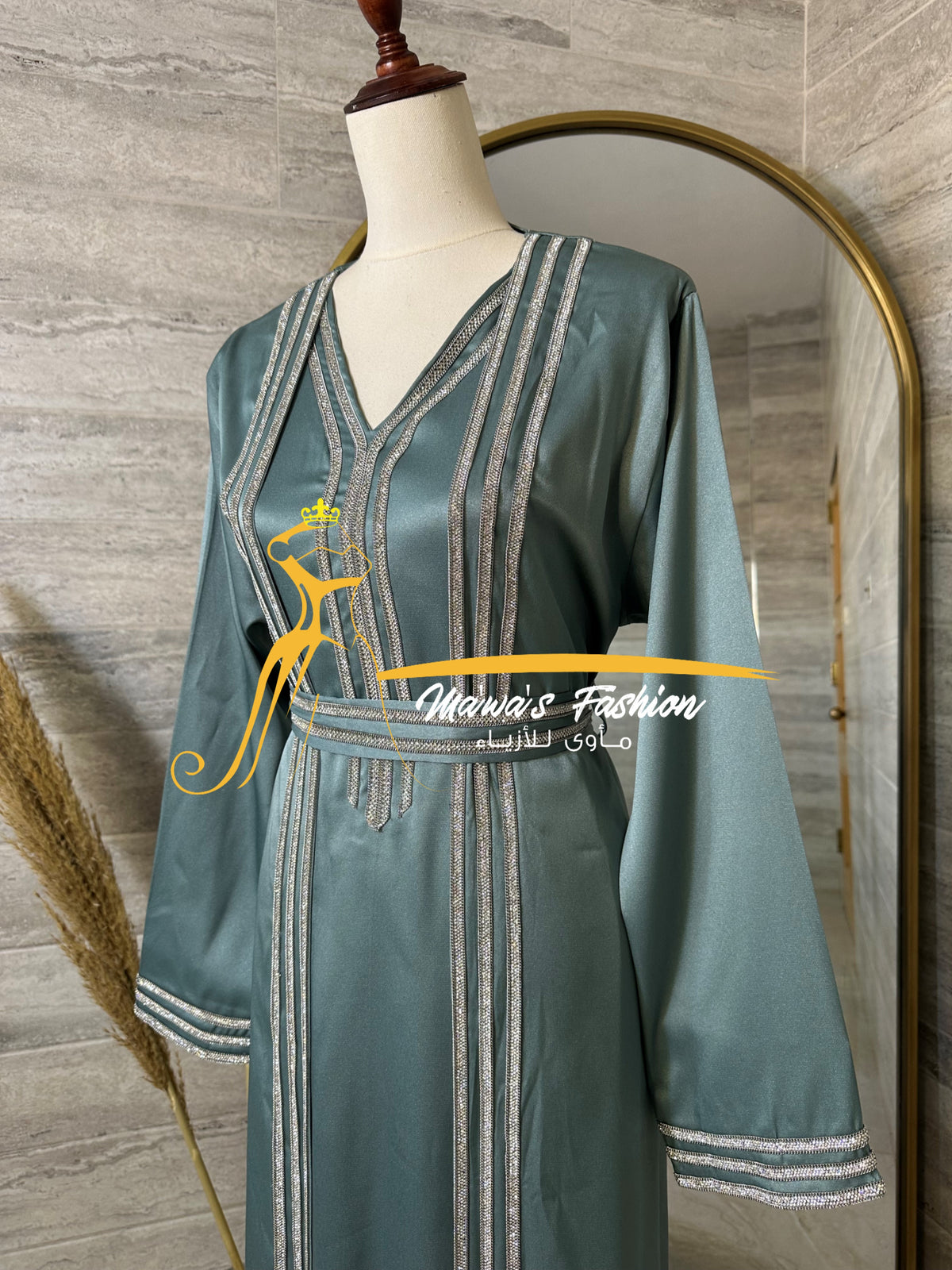 Abaya \ Bisht