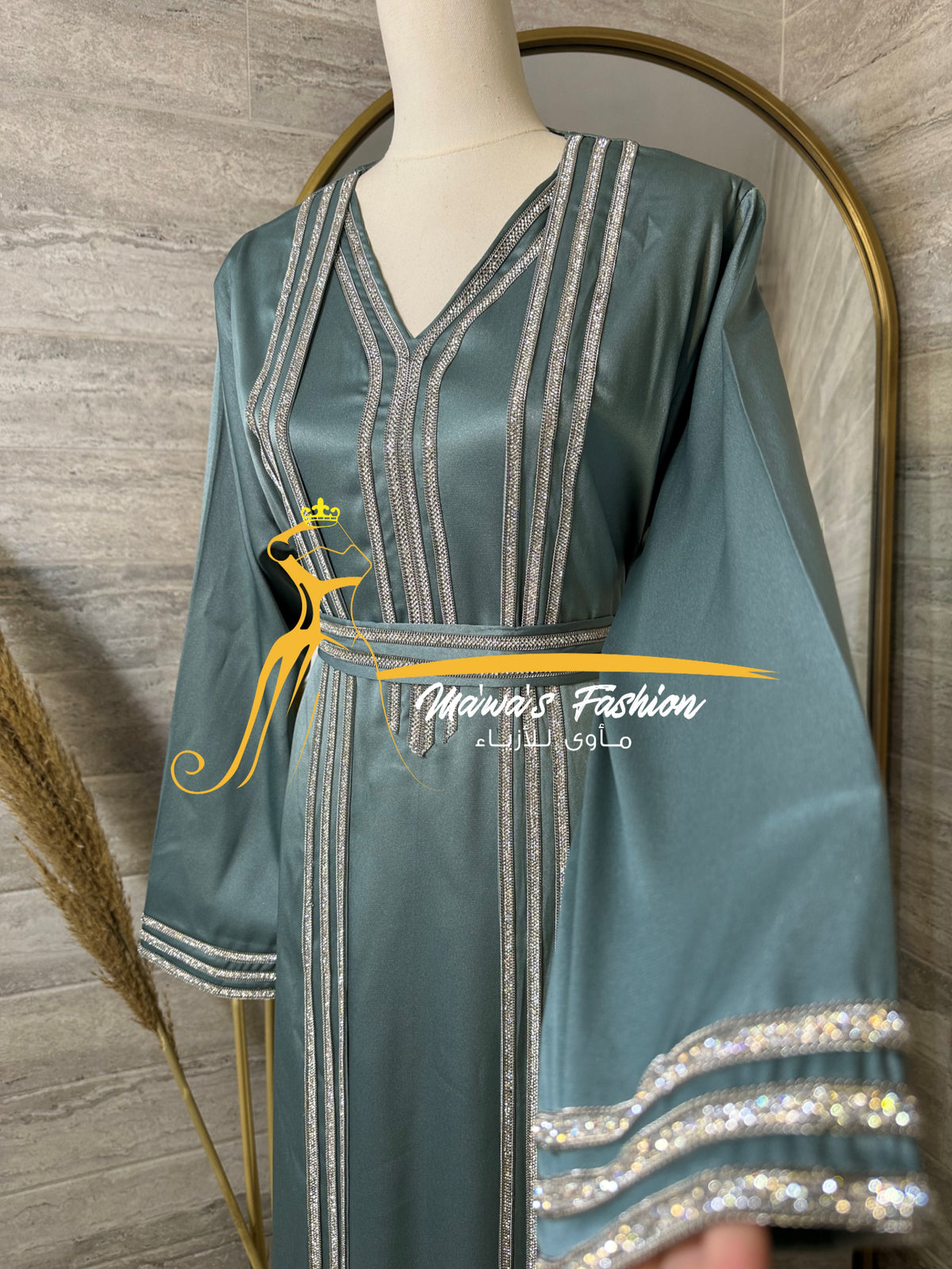 Abaya \ Bisht