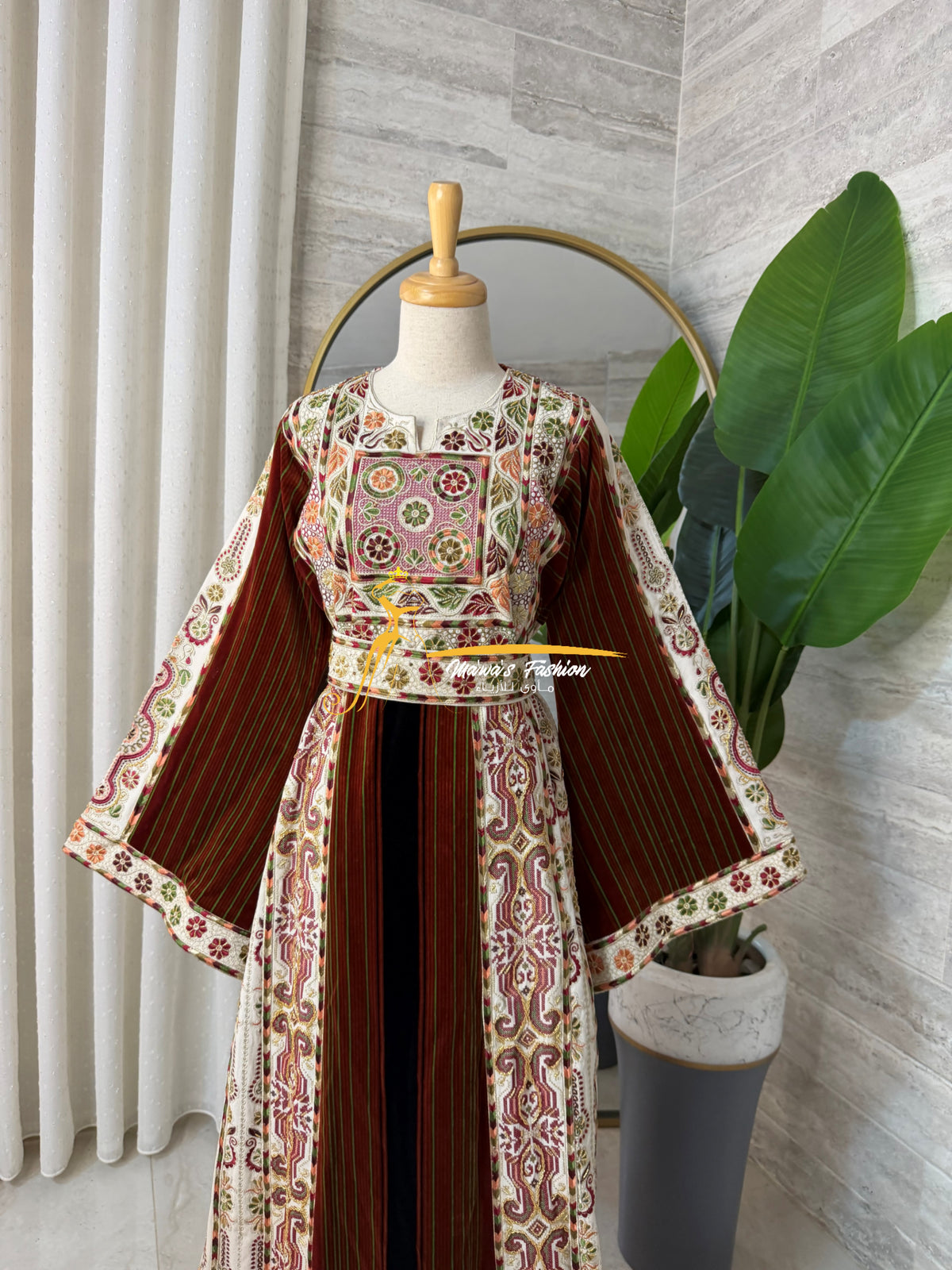 Janna+Nar Triple Stiched thoub Fully hand beaded Stayle GH056A